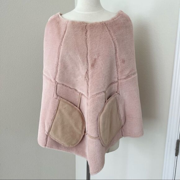 UGG Australia Pink shearling Poncho w/ Hand Pockets SM - Picture 6 of 10